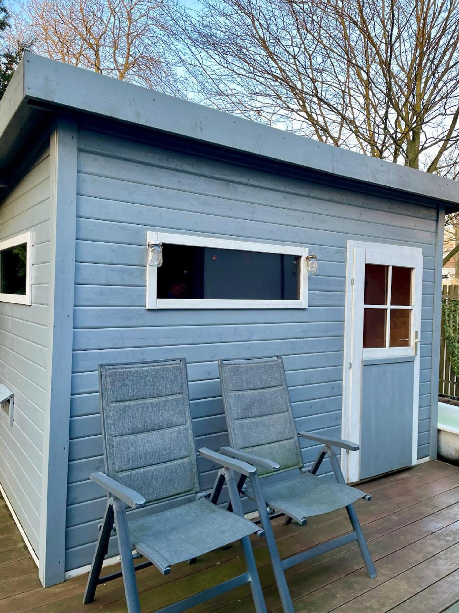 Modernes Holzhaus Im Skandinavischen Stil Mit Sauna, Garten Und 2 Katzen Norderstedt Exterior photo