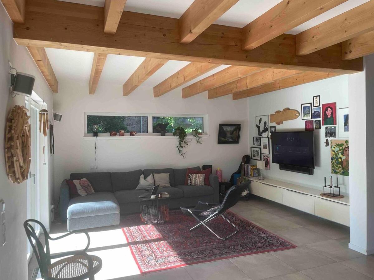 Modernes Holzhaus Im Skandinavischen Stil Mit Sauna, Garten Und 2 Katzen Norderstedt Exterior photo